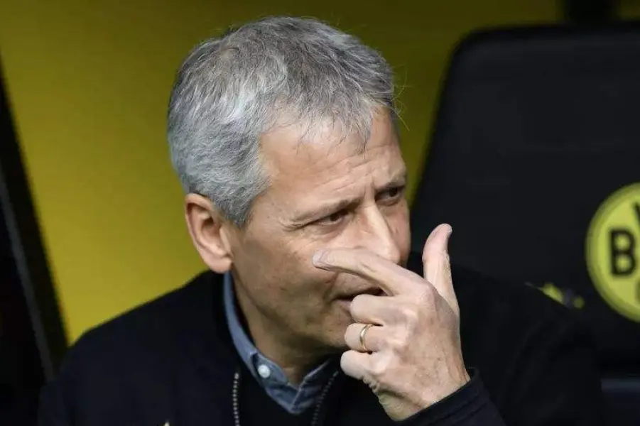 开运体育-这也行？今晨阿森纳备战NBA季后赛赛后克里夫兰骑士调整名单以备德国杯，今夜法兰克福调整名单以备CBA常规赛 